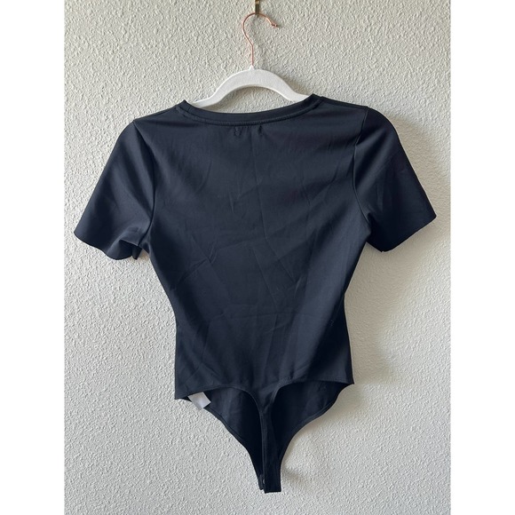 GOOD AMERICAN Scuba Short Sleeve Bodysuit - Picture 14 of 16
